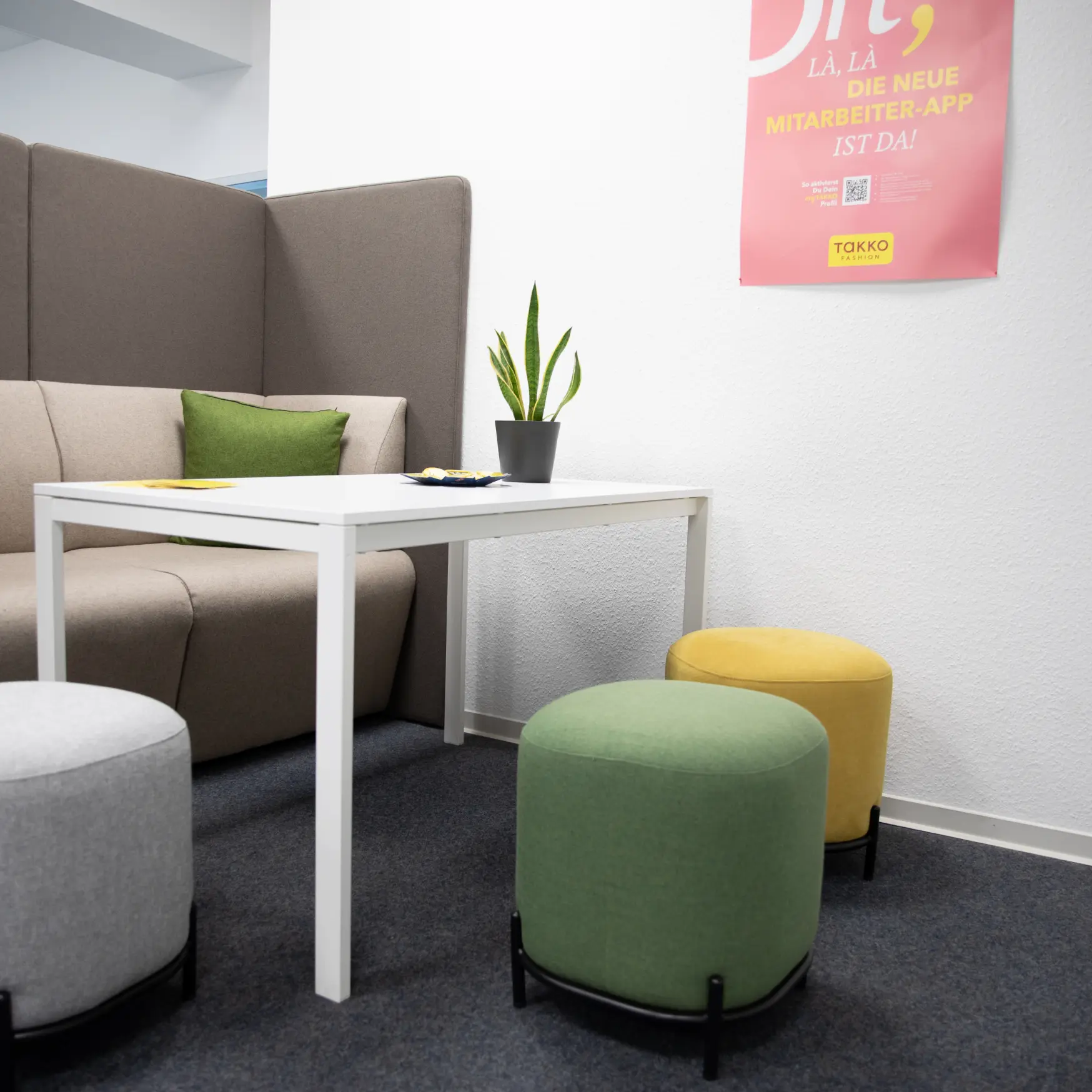 Background for Ausbildung in der Zentrale